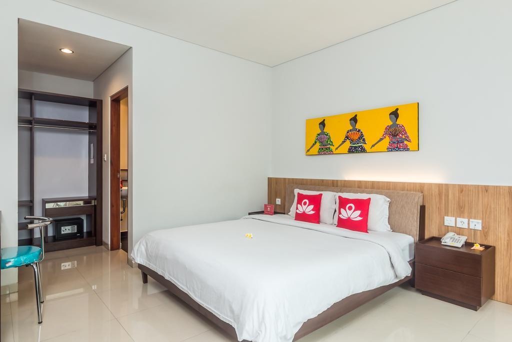 Zen Rooms Seminyak Mertanadi Esterno foto
