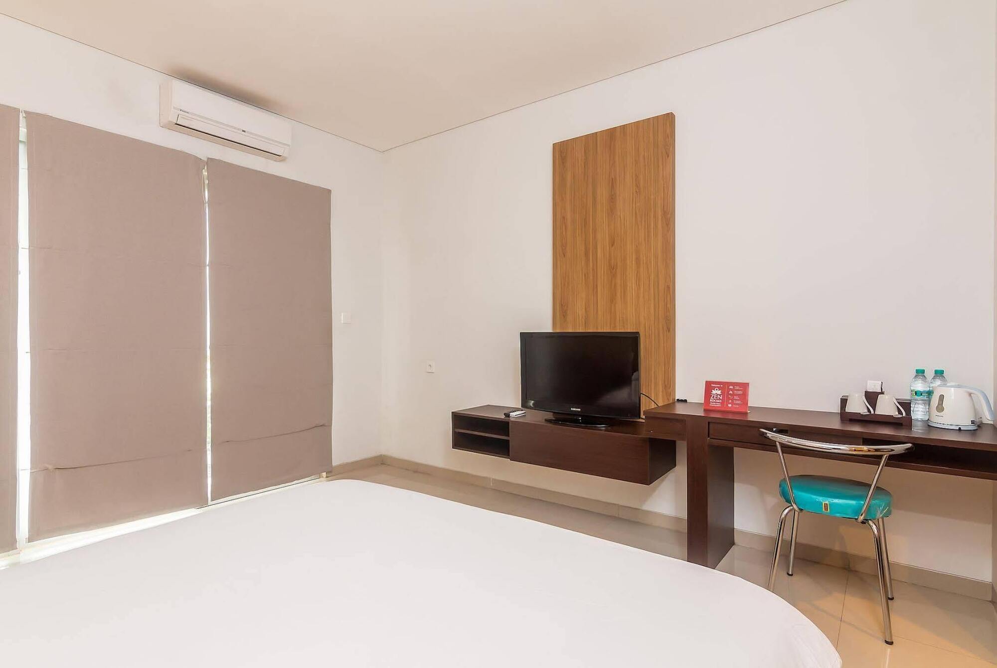 Zen Rooms Seminyak Mertanadi Esterno foto